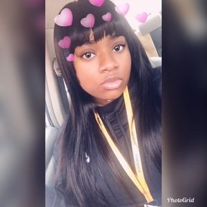 Meet your Posher, Camille